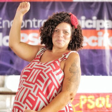 Dani Portela é definida pelo PSOL como pré-candidata à Prefeitura do Recife