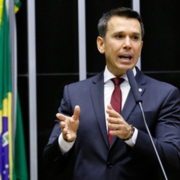 Felipe Carreras comandará maior bloco da Câmara dos Deputados