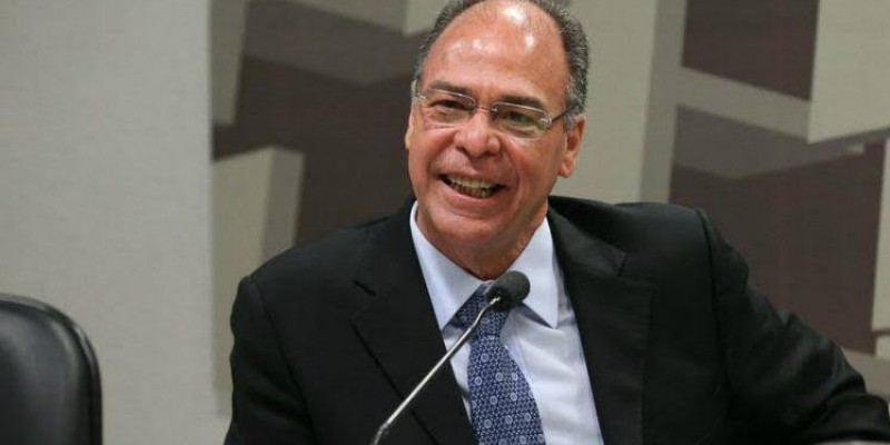 Coluna da segunda | A maestria política de Fernando Bezerra Coelho