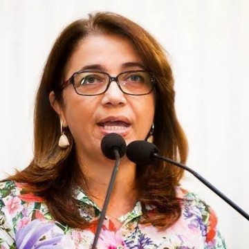 Fórum Estadual dos Sindicatos da Educação Básica emite nota de repúdio contra a prefeita de Escada, Mary Gouveia 