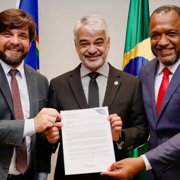 Prefeitura do Recife recebe indicação de R$ 1,5 milhão em emenda do senador Humberto Costa