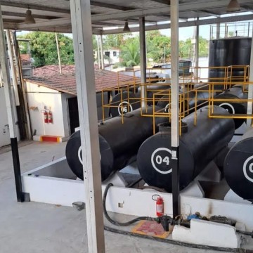 Polícia investiga postos de gasolina que vendiam diesel impróprio retirado de porões de navios