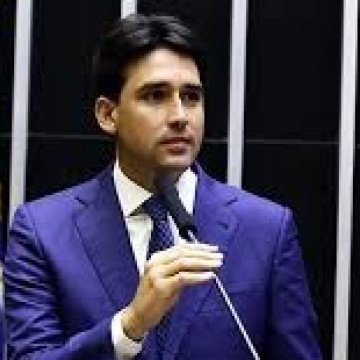 Silvio Costa Filho cobra a Bolsonaro sanção de socorro a Estados e municípios