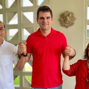 Marcelo Gouveia anuncia a Tiago Moreira como pré-candidato a vice na chapa de Paulinha