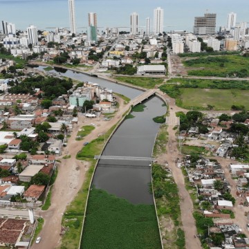 Governo de Pernambuco e Tribunal de Contas vistoriam novo trecho de obras do Canal do Fragoso, em Olinda 