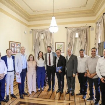 Gustavo Gouveia se reúne com a governadora e com lideranças políticas 