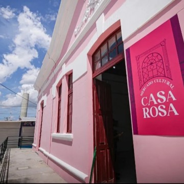 Casa Rosa recebe programação musical no fim de semana; confira os horários