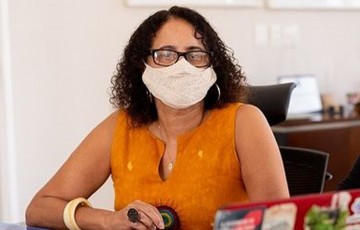 Vice-governadora Luciana Santos anuncia que foi diagnosticada com Covid-19 pela terceira vez