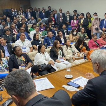 Bancada federal se reúne com prefeitos pernambucanos 