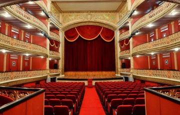 Teatro de Santa Isabel completa 170 anos 