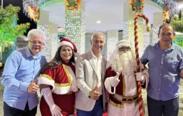 Chegada do Papai Noel e apresentações abrem festividades natalinas em Vitória  