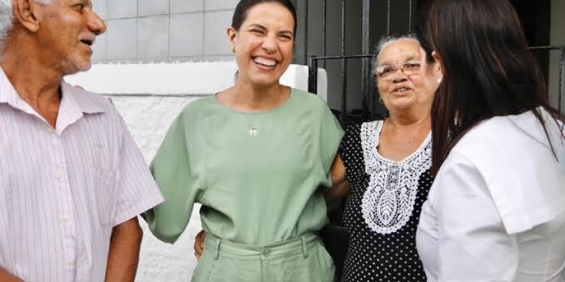 Coluna da segunda | Raquel dá sinais de que vai mesclar gabinete com presença nas ruas