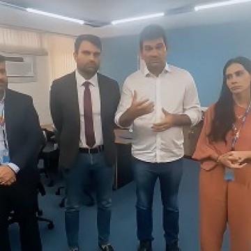 Prefeito Marcelo Gouveia e Deputado Gustavo Gouveia tentam solução para melhorias das estradas de Rosarinho e Desterro