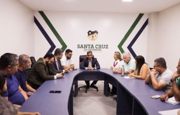 Prefeitura de Santa Cruz do Capibaribe apresenta nova proposta de reajuste para os professores