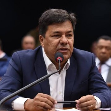 Mendonça Filho apresenta projeto para proibir concessão de tv e rádio para partidos políticos e impedir a criação da TV do PT