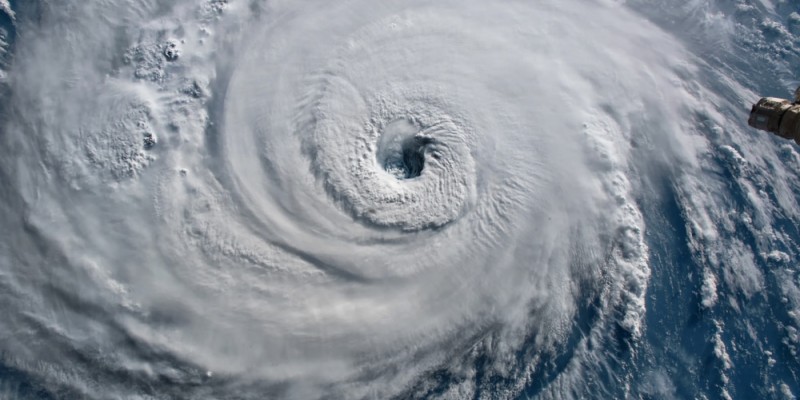 Goianiense aproveita férias nos EUA mesmo com furacão no meio do caminho.