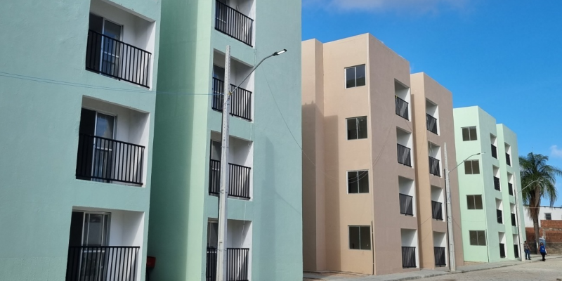 De acordo com levantamento prévio realizado pelo Governo de Pernambuco, havia em janeiro mais de 10 mil unidades habitacionais com obras paralisadas.