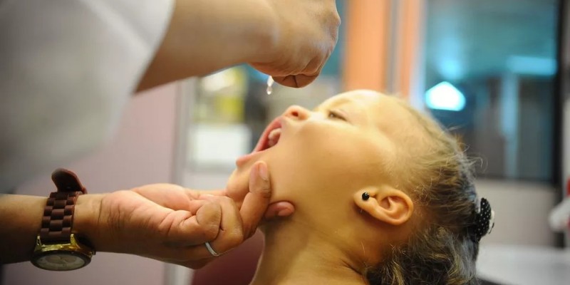 Em pernambuco a cobertura geral da vacinação contra poliomielite
