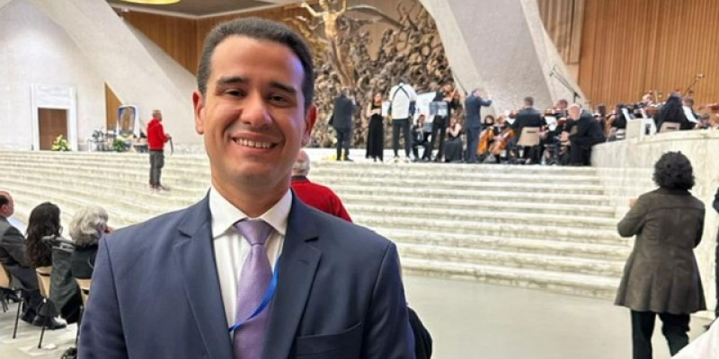 Deputado Joaquim Lira representa Pernambuco em evento pela paz no Vaticano