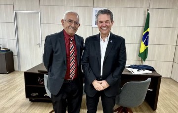 Prefeito Yves Ribeiro se reúne com Ministro André de Paula