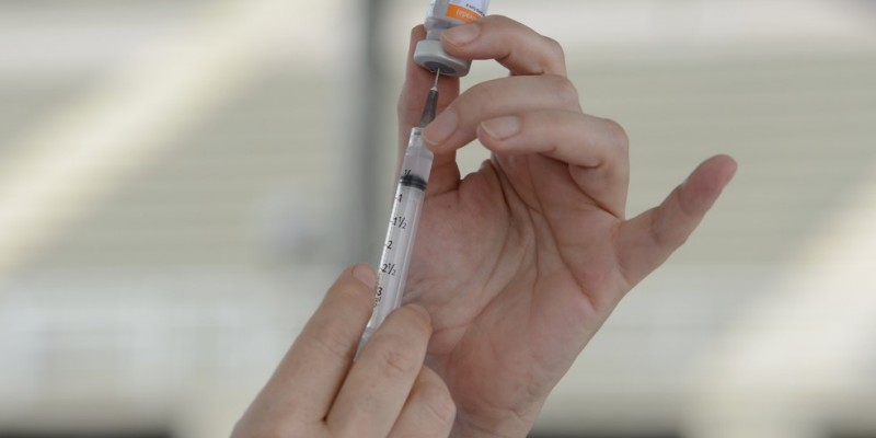 A vacinação em São Lourenço acontece em quatro pontos, com funcionamento de segunda a sexta, das 8h às 12h
