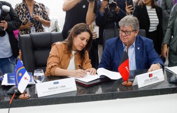Raquel Lyra assina acordo interfederativo de operação sustentável das águas do Rio São Francisco