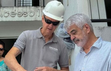 Senador Humberto Costa apoia criação de grupo de trabalho para resolver problema dos prédios-caixão no estado