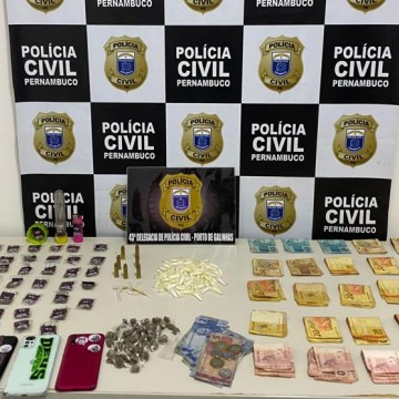 Polícia cumpre 24 mandados de prisão contra tráfico de drogas, comércio ilegal de armas de fogo, tortura e lavagem de dinheiro em Pernambuco