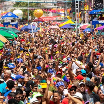 Carnaval do Papangu 2024, em Bezerros, movimentou mais de R$ 20 milhões