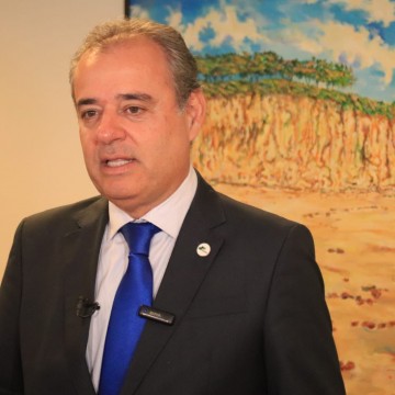 Superintendente da Sudene comemora avanço da Transnordestina em Pernambuco