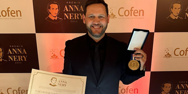 O deputado estadual e enfermeiro Gilmar Júnior (PV), foi um dos 32 profissionais homenageados com o prêmio Anna Nery