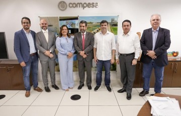 Prefeita Célia Sales se reúne com presidente da Compesa sobre o saneamento básico do município