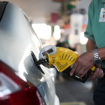 Preço da gasolina está abaixo de seis reais em Pernambuco