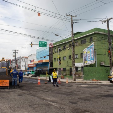 Avenida Getúlio Vargas, em Olinda, tem mudanças de trânsito devido obras