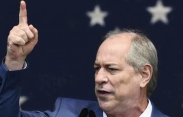 Ciro admite negociar com o centrão e faz críticas a Bolsonaro e Lula 