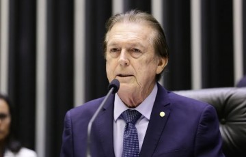 União Brasil abre processo de afastamento do deputado Luciano Bivar