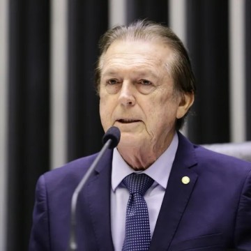 União Brasil abre processo de afastamento do deputado Luciano Bivar