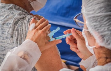 Caruaru registra mais de seis mil doses de vacina aplicadas em uma semana