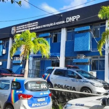 Polícia prende suspeito de esganar e matar mulher no Recife