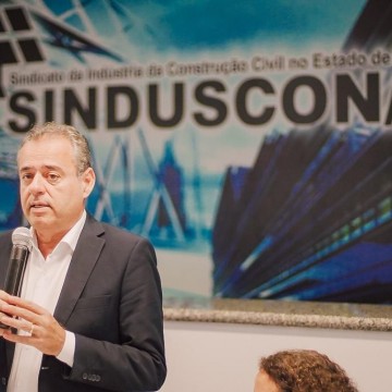 Danilo reafirma compromisso de potencializar infraestrutura em sabatina do Sinduscon e Ademi