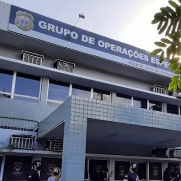 Policial civil e guarda municipal de Vitória de Santo Antão são presos por suspeita de extorsão