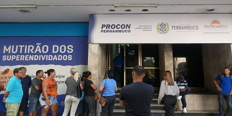 Atualmente, o Procon Recife atende presencialmente em sua sede
