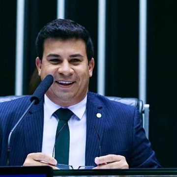 Carlos Veras sobre ser vice de João Campos: “sou um soldado do partido” e expõe suas credenciais 