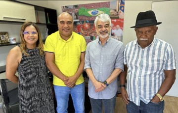 Humberto Costa se reúne com prefeito de Carpina 