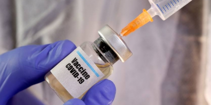 A Anvisa liberou em caráter emergencial o uso das vacinas neste domingo