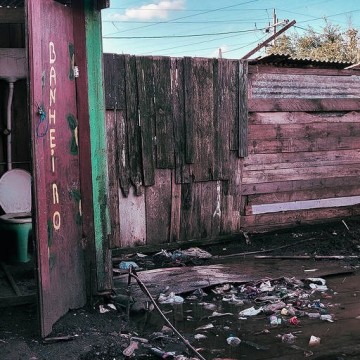 Segundo o IBGE, ainda tem 1,2 milhão de pessoas em lares sem banheiro