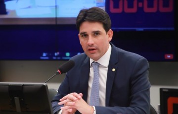 Silvio Costa Filho é eleito presidente da comissão de defesa do consumidor 