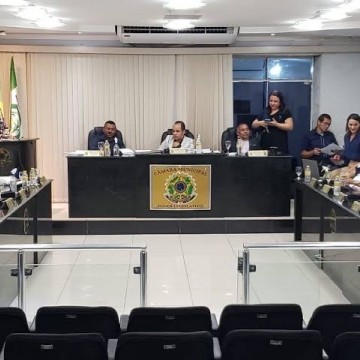 Em Nazaré, Câmara rejeita projeto que poderia revisar as contas rejeitadas do ex-prefeito Nado Coutinho 