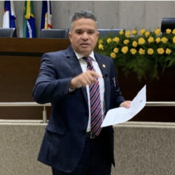 Secretário de saúde de Pernambuco apresenta relatório à Comissão da Alepe e deputado William Brigido faz apelo ao governo do estado