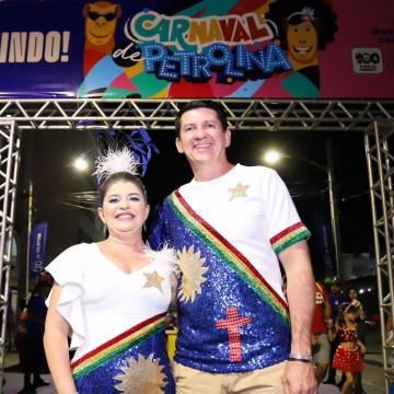 Com mais de 150 mil foliões nos quatro dias, sucesso do carnaval de Petrolina é celebrado por Simão Durando